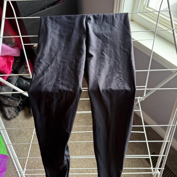 Blackmilk Stirrup Matte Black Leggings - Picture 3 of 3